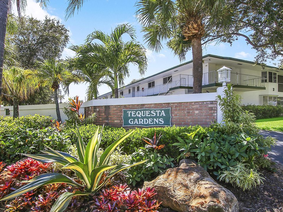 4 Garden St Tequesta FL Zillow