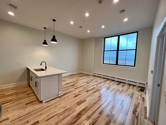 3rd image of 409 Lackawanna Ave APT 803