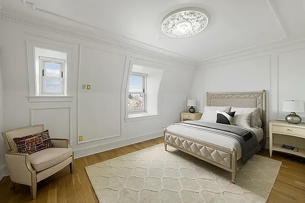 Rented by Compass | media 10