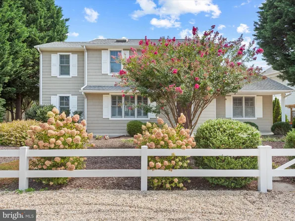 38242 Robinsons Dr, Rehoboth Beach, DE 19971