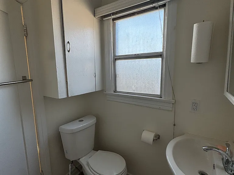2709 W 67th St — Photo 13