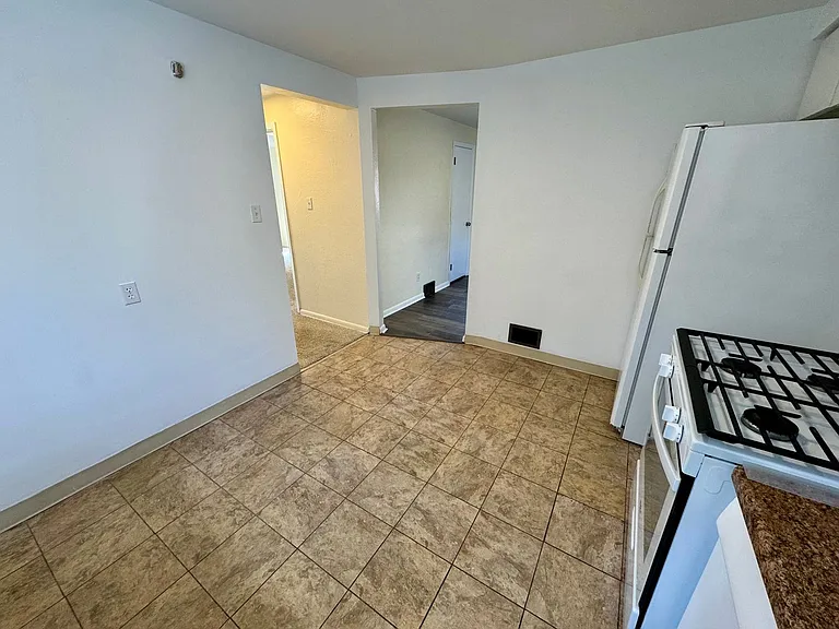 229-231 Marylea Avenue (LO) — Photo 51