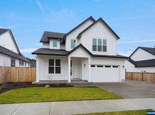 1478 Meadow Ave, Silverton, OR 97381