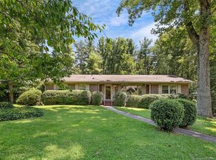 34 White Pine Dr, Fletcher, NC 28732