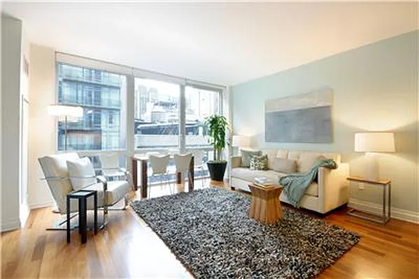 Sold by Warburg | media 15
