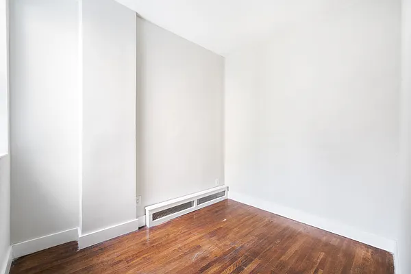 Rented by Compass | media 19