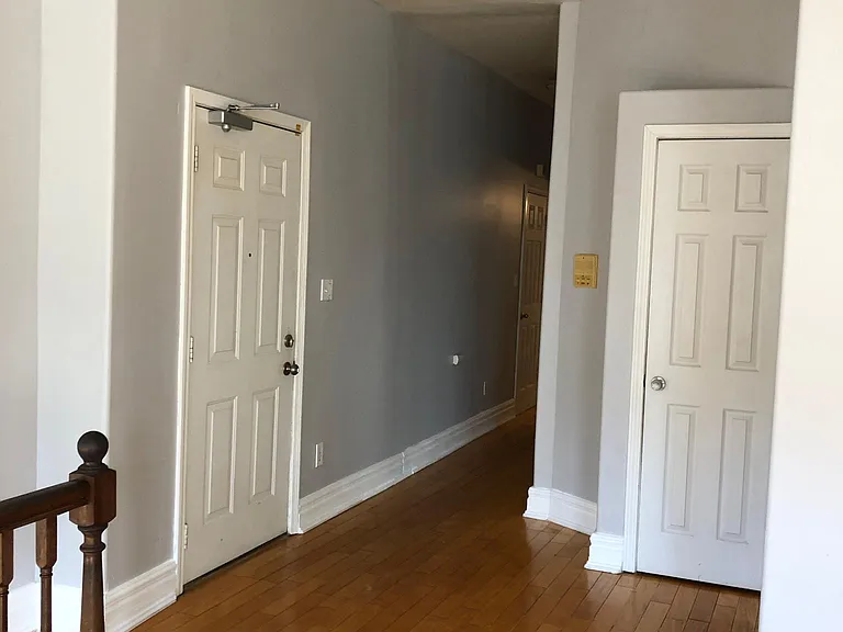 5617 S Calumet Ave — Photo 9