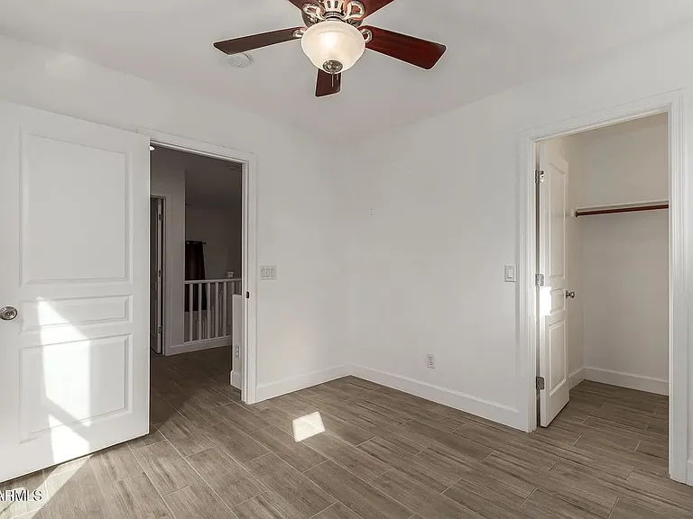 1935 E Oxford Ln — Photo 19