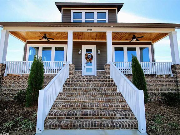 3rd image of 1089 Essex Dr
