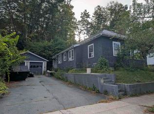 33 Green St, Bellows Falls, VT 05101