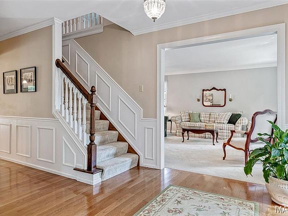 5th image of 633 Shady Meadows Dr
