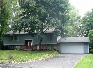 15907 S Lund Rd, Eden Prairie, MN 55346