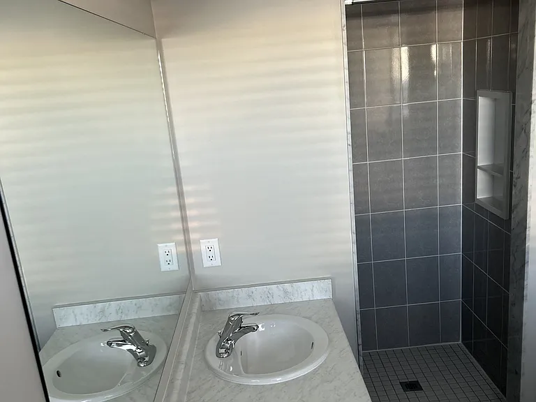 292 Springfield Cres — Photo 7