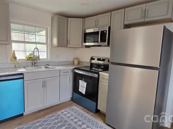 3148 Jones Wade Rd, Hudson, NC 28638