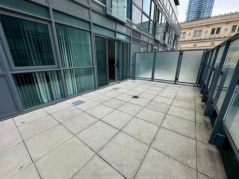 7 Grenville St #702 — Photo 23