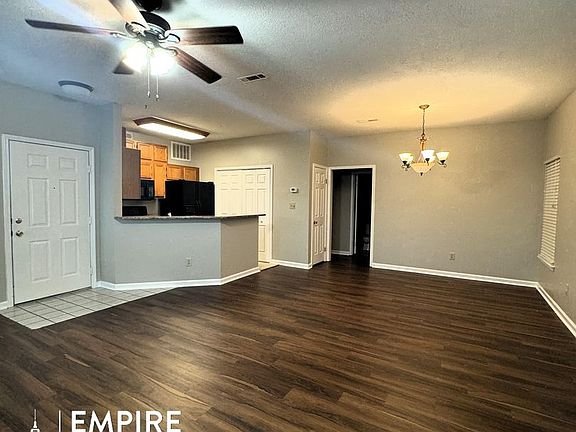 5th image of 243 Waters Edge Ln