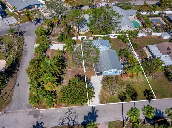 651 Fox St, Longboat Key, FL 34228