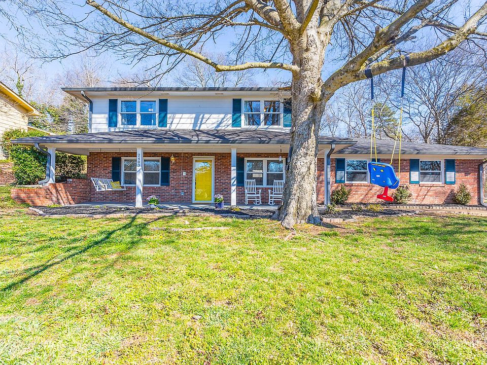1st image of 2403 Lyons Ln
