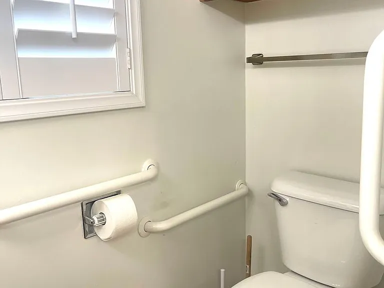 7905 Pembroke Ave — Photo 25