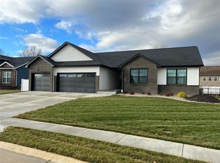 116 N Timber Ter, Troy, IL 62294