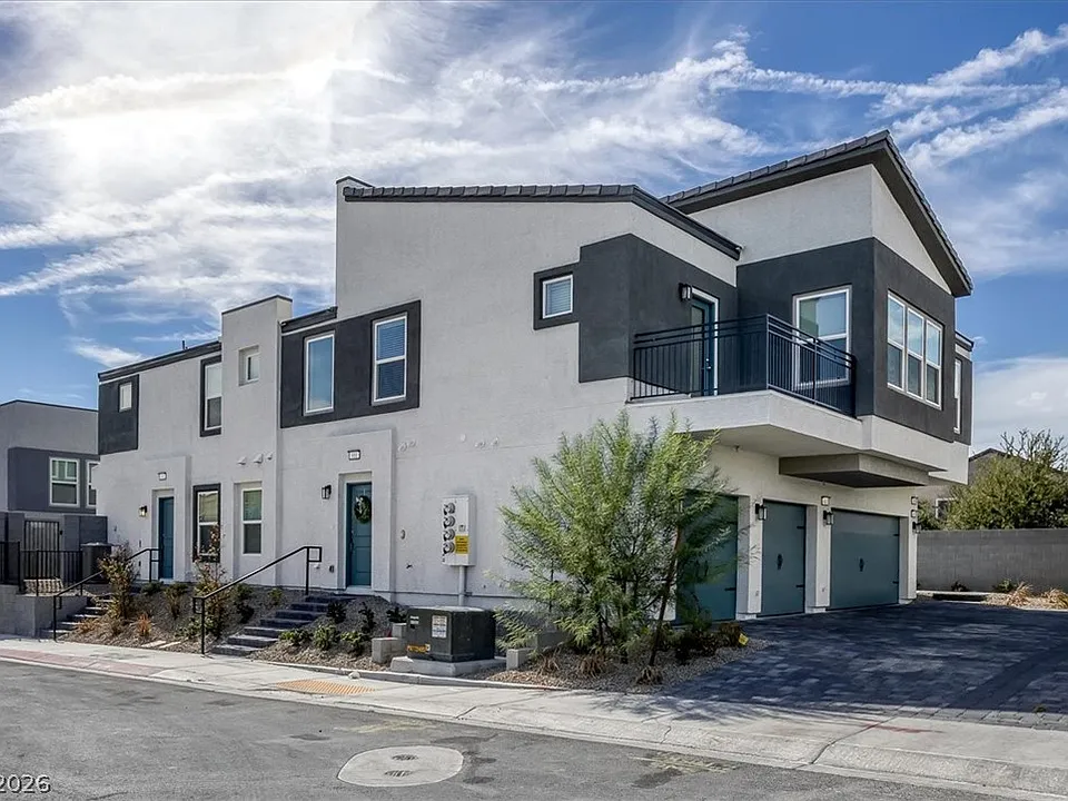 295 Grunt Ave #2