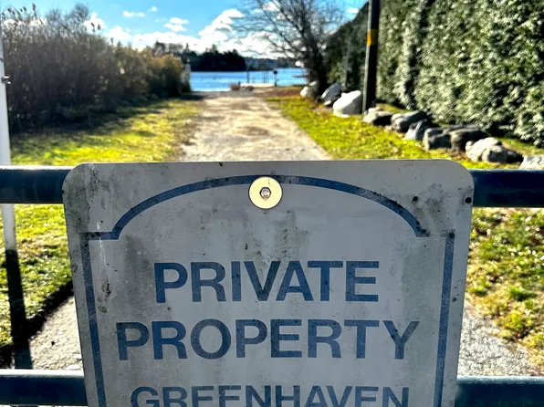 16 Green Avenue, Stonington, CT 06379