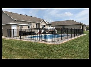 910 Gooseneck Trl, Sherman, IL 62684