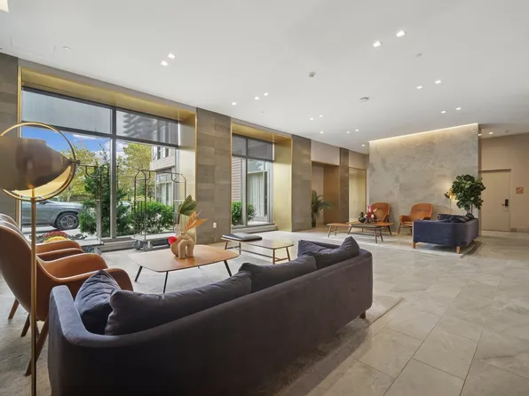 75 Park Lane South image 38 of 45