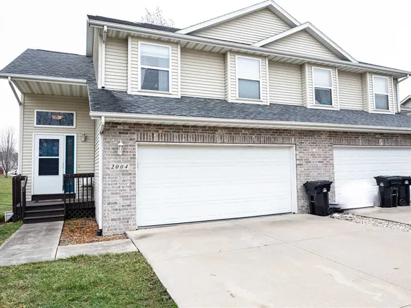 2004 Northland Cir, Coralville, IA 52241