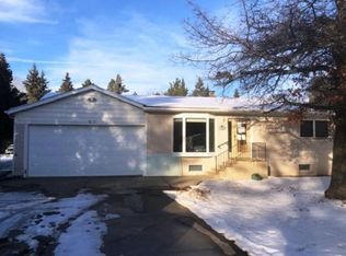 2115 E 41st St, Hibbing, MN 55746