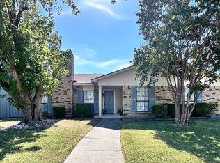 1108 Warwick Dr, Mesquite, TX 75150