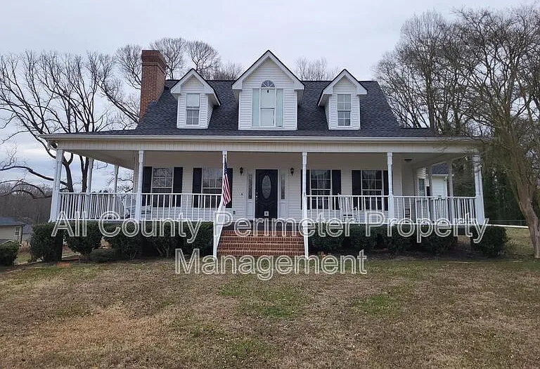 653 Glenn Gee Rd — Photo 1