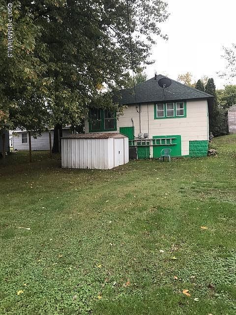 2nd image of 974 W 2nd St