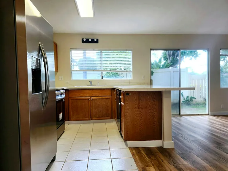 91-210 Mikiala Pl — Photo 2