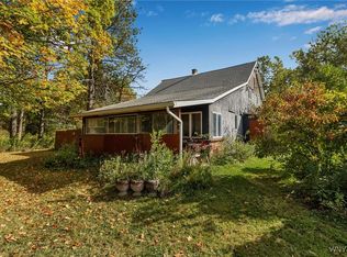 5719 Crittenden Rd, Akron, NY 14001