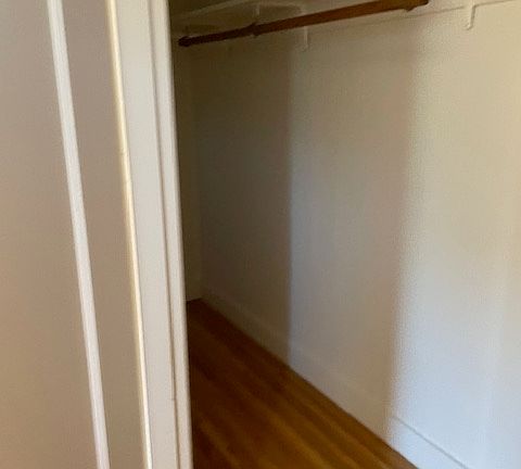 3rd image of 1818 Walnut St #9