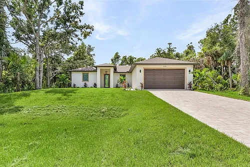 4347 E Price Blvd Photo 1