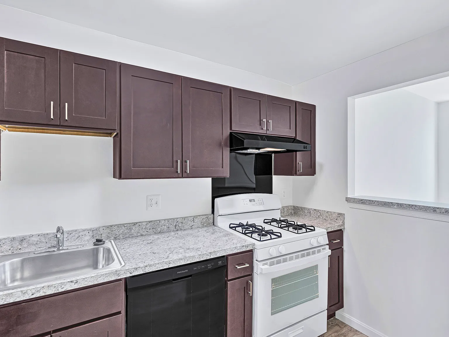Bon Secours Apartments — Photo 2