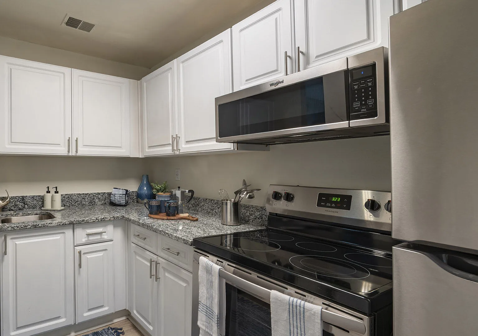 Nora 3200 — Photo 2