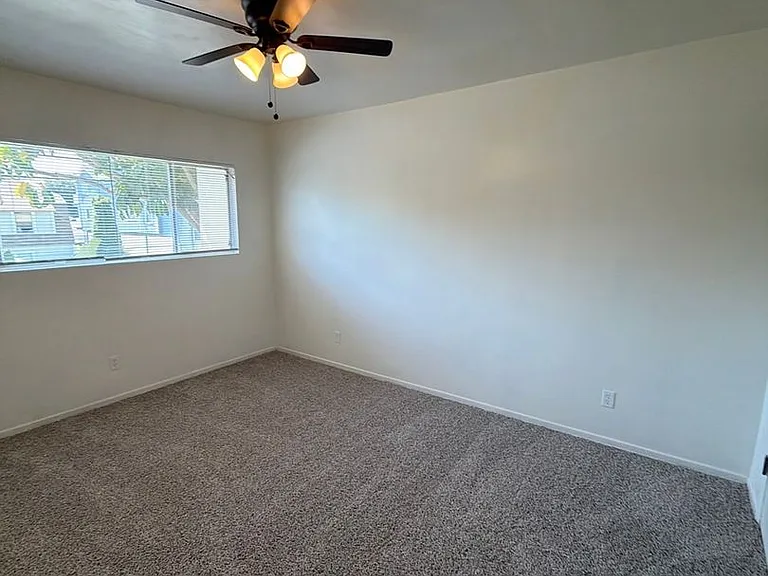 Ramona — Photo 44