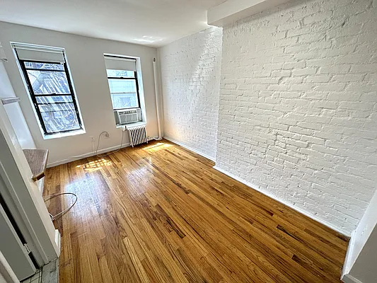 Rented by OvCo Realty | media 16