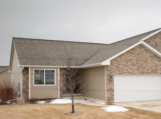 1912 Erik Rd, Cedar Falls, IA 50613