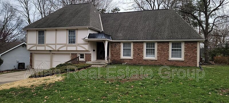 1st image of 9711 W 104th Ter