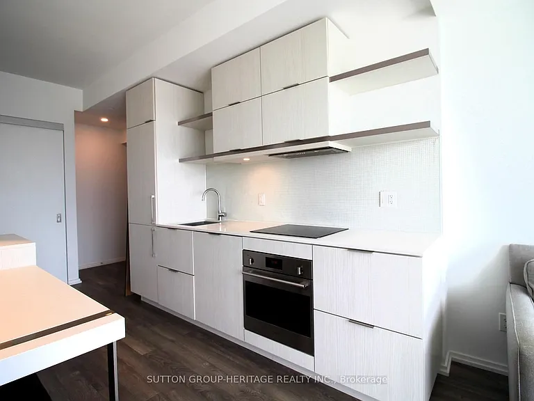 197 Yonge St #4714 — Photo 29