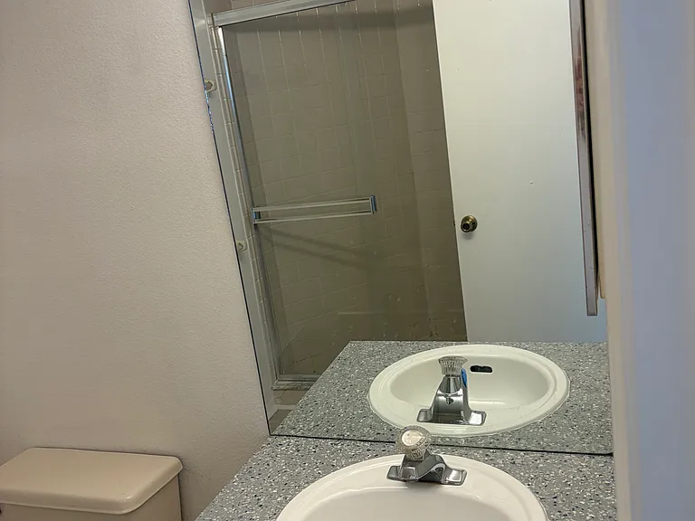 3900 Southpointe Dr #113 — Photo 10
