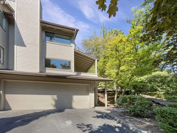 3101 McNary Pkwy APT 12, Lake Oswego, OR 97035
