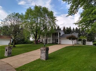 516 Winston Ave NE, North Canton, OH 44720
