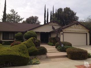 143 Kanan Rd, Oak Park, CA 91377