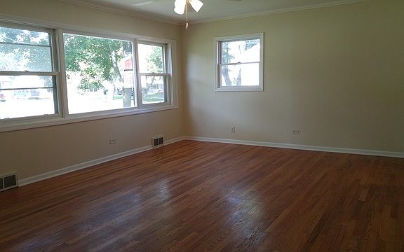 2nd image of 803 E Hawley St
