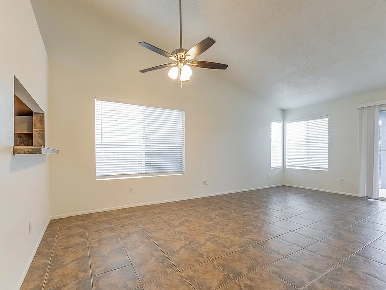 4301 W Blacksmith St — Photo 25